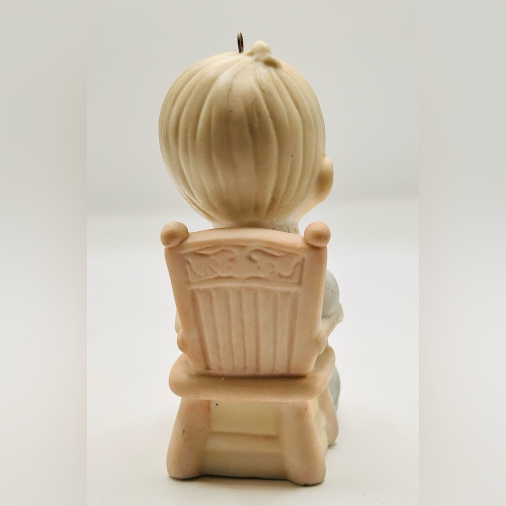 ๐Precious Moments E-0517 The Perfect Grandpa 1983 Grandpa Rocking Chair Ornament - Picture 4 of 7